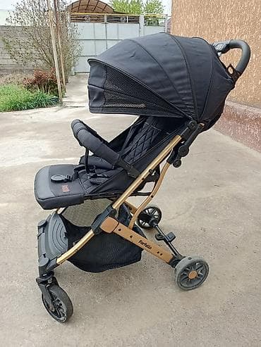 Прогулочная коляска компактного класса