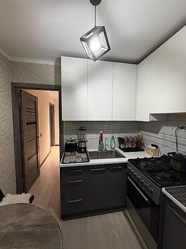 🏡 Продаётся 2-комнатная квартира в 8 микрорайоне! 📍 Локация: 8 — 2