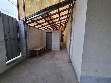Дома: Продается кирпичный дом в тихом районе (Новопокровка) Район: начало — 6
