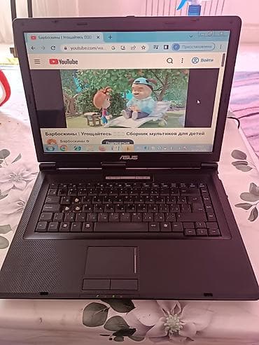 магнитола на авто: Ноутбук ASUS, классический Характеристики и особенности: - Экран — 4