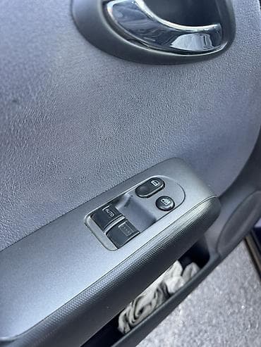 Продажа авто: Honda Fit: 2008 г., 1.4 л, Автомат, Бензин, Хэтчбэк — 9