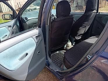 Транспорт: Toyota Vitz: 1999 г., 1.3 л, Автомат, Бензин, Хэтчбэк — 9