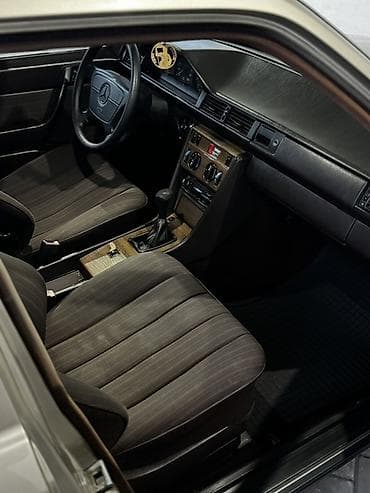 гитара на мерс 210: Mercedes-Benz W124: 1989 г., 2.3 л, Механика, Бензин, Седан — 3