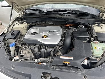 low ll: Kia K5: 2017 г., 2 л, Автомат, Гибрид, Седан — 9