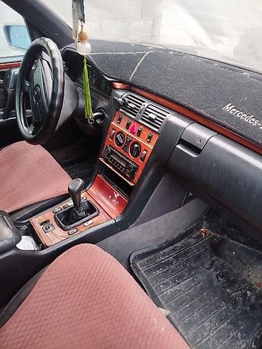 мерседес 124 с: Mercedes-Benz C-Class: 1997 г., 0.2 л, Ручные, Бензин, Седан — 5