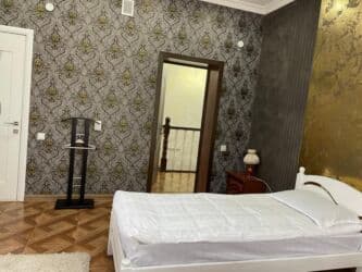 дом для встречи гостей: Доброго времени суток Каракол! 📍В городе Каракол в гостевом доме — 29