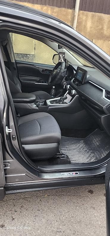 Toyota RAV4: 2019 г., 2.5 л, Автомат, Бензин, Кроссовер — 8