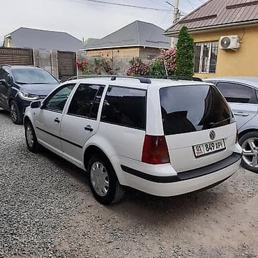 универса: Volkswagen Golf: 2003 г., Универсал — 3