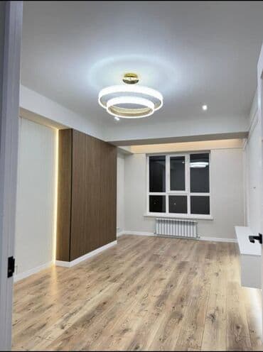 реставрация кожанных изделий: Стелим ЛАМИНАТ и клеим ОБОИ КАЧЕСТВЕННО✅ - Ровная геометрия, подрезка — 11