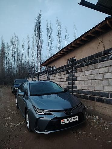 mitsubishi io: Toyota Corolla: 2021 г., 1.8 л, Вариатор, Гибрид, Седан — 8