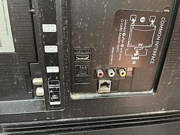 телеви: Продам не рабочий (матрица)Телевизор Samsung UE75TU8000U (серия — 1