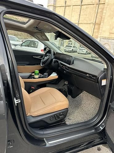 электро картинг: Kia EV6: 2022 г., Электромобиль, Кроссовер — 9