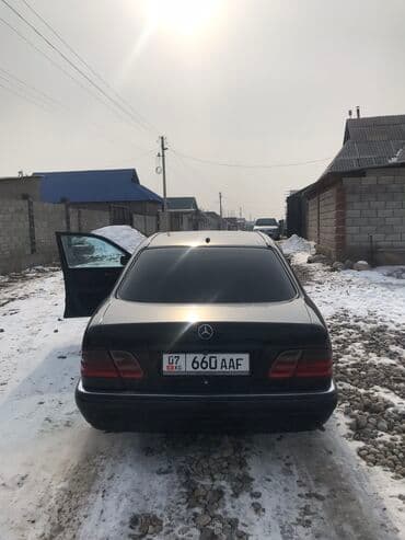 Линолеум: Mercedes-Benz E-Class: 1998 г., 4.3 л, Автомат, Газ — 4