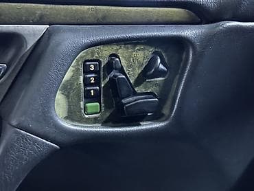 Продажа авто: Mercedes-Benz E-Class: 1997 г., 3.2 л, Автомат, Бензин, Седан — 9