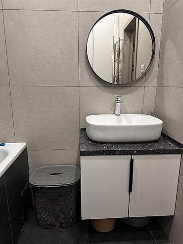 арзан сатылат: 3 бөлмө, Менчик ээси, Чогуу жашоосу жок, Толугу менен эмереги бар — 7