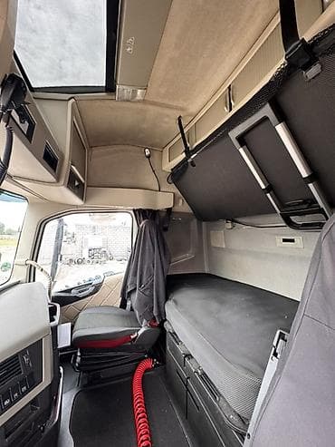 атего шторка: Тягач, Volvo, Тентованный — 8