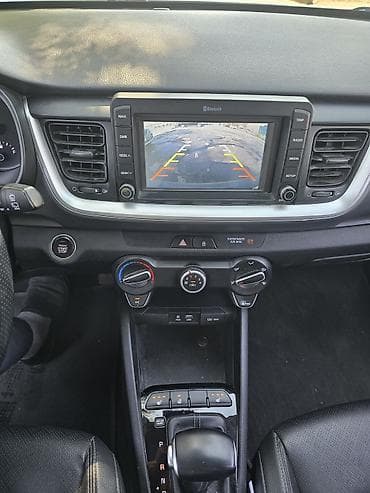 Транспорт: Kia Stonic: 2018 г., 1.6 л, Автомат, Дизель, Универсал — 9