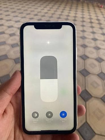 телевизоры бишкек lg: IPhone 11, Колдонулган, 128 ГБ, Ак, Кулакчындар, Заряддоочу түзүлүш, Коргоочу айнек, Бөлүп төлөө менен, 96 % — 2