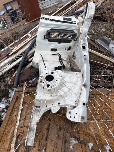 рено 2015: Лонжерон Mercedes-Benz, Б/у, Оригинал — 1