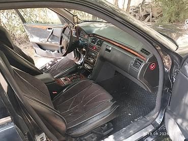 Mercedes-Benz E-Class: 2002 г., Автомат, Бензин, Седан — 6
