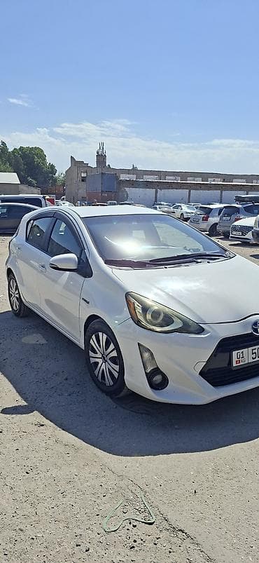 wuling mini ev: Toyota Aqua: 2016 г., 1.5 л, Вариатор, Гибрид, Хэтчбэк — 4