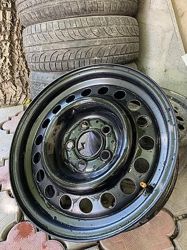 r16 audi: Железные Диски R 15 Комплект, отверстий - 5, Б/у — 1