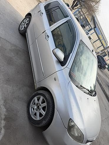 зад: Mazda Demio: 2003 г., 1.3 л, Автомат, Бензин, Хэтчбэк — 2