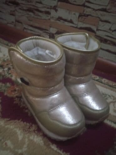 оригинал лоро пиано обувь цена: Продаю зимнюю детскую обувь 25 размер.
В хорошем состоянии — 4