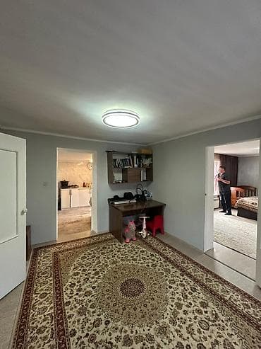 Дома: ПРОДАЁТСЯ ДОМ 📍 Район: Кожзавод, недалеко от рынка Дордой 🏡 Дом 2007 — 8