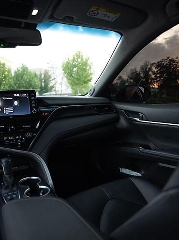82 2: Toyota Camry: 2023 г., 2.5 л, Автомат, Гибрид, Седан — 9