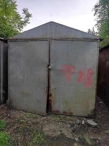 штаны продаю: Металлический гараж/бокс разборной конструкции. Характеристики: - — 2