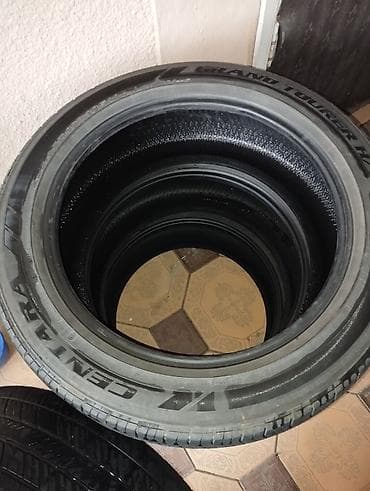 rex sprinter: Продаю разнопарые шины - Размер: 235/55 R19 - Индекс — 2