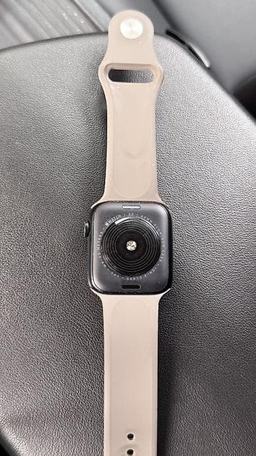 coros pace: Apple Watch SE (2‑го поколения), корпус алюминий 44 мм, цвет Space — 2