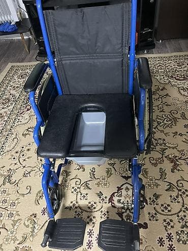 Корректоры осанки: Инвалидная коляска с санитарным оснащением (туалетное кресло-коляска) — 4