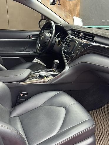 byd e2 2019: Toyota Camry: 2018 г., 2.5 л, Вариатор, Гибрид, Седан — 6