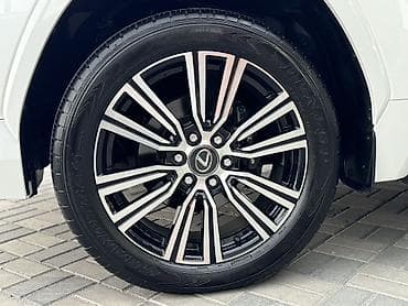 lexus e: Lexus LX: 2023 г., Автомат, Бензин, Внедорожник — 4