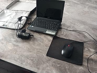 наушник микрофон: Нетбук Acer Aspire One 10" Комплектация: - нетбук Acer Aspire One — 2
