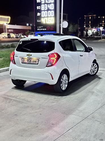 Продажа авто: Chevrolet Spark: 2019 г., 1 л, Механика, Бензин, Хэтчбэк — 2