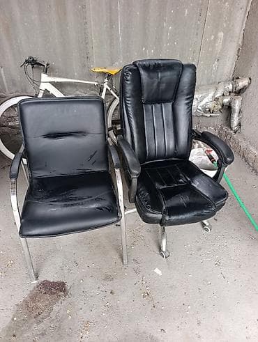 Офисное кресло, С колесиками, цвет - Черный, Экокожа