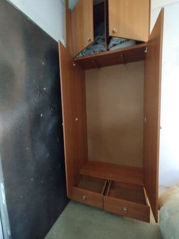 Кухонные шкафы: Шкаф для одежды, Б/у, Прямой, ЛДСП — 3