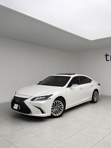 ls 400: Lexus ES: 2019 г., 2.5 л, Гибрид, Седан — 1