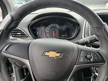 авто машина спарк: Chevrolet Spark: 2017 г., 1 л, Вариатор, Бензин, Хэтчбэк — 9