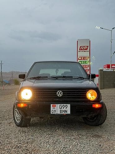 авто ру кыргызстан бишкек: Volkswagen Golf: 1988 г., Кол менен иштөөчү, Бензин, Хетчбек — 1