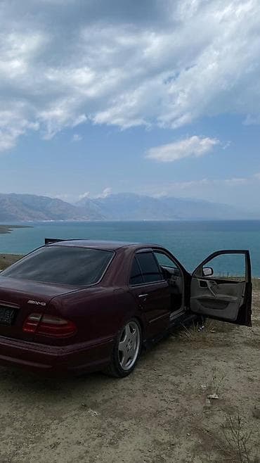 ом 651: Mercedes-Benz E-Class: 2001 г., 2 л, Автомат, Бензин, Седан — 2
