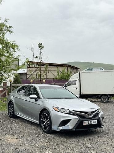 битые машины продажу: Toyota Camry: 2018 г., 2.5 л, Автомат, Бензин, Седан — 3