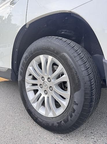 пакрышки 17: Toyota Highlander: 2012 г., 3.5 л, Автомат, Бензин, Кроссовер — 9