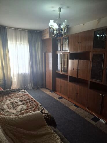 купить квартиру мкр восток 5 бишкек: 2 бөлмө, 46 кв. м, Жеке план, 5 кабат, Эски ремонт — 1