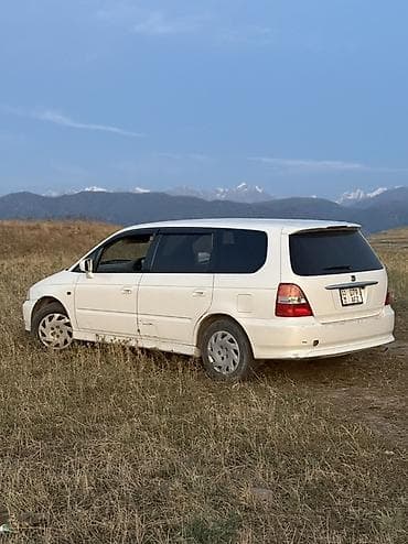 Honda Shuttle: 2000 г., 2.3 л, Автомат, Бензин, Универсал