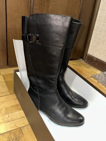 сапоги из натурального меха и кожи: Женские высокие сапоги, классические длина ниже колен. - Материал — 5