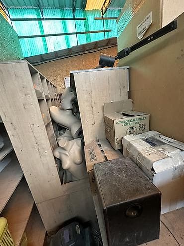 витринные полки б у: Полки для магазина в хорошем состояние 2 длинные столешницы под кассу — 5